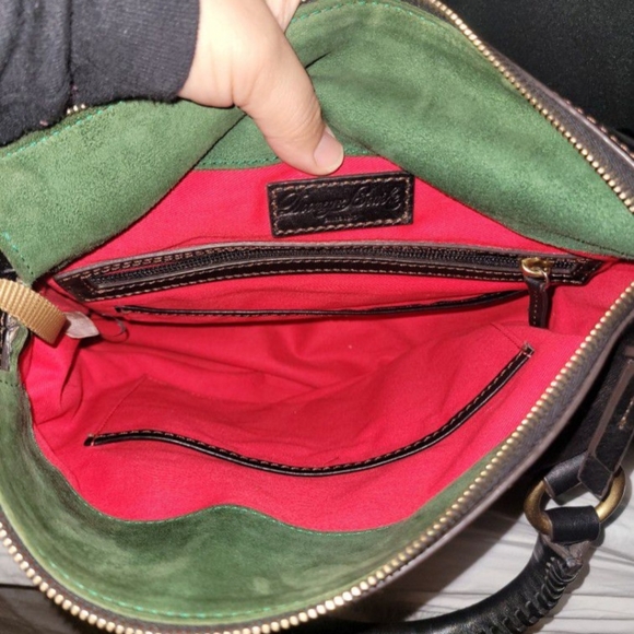 Dooney & Bourke Black Florentine Satchel, COMES WITH Wallet And Key Chain - Picture 4 of 6